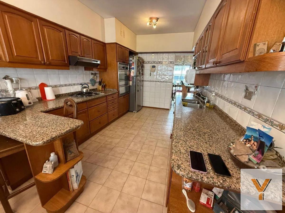 Foto de Departamento en Venta - 3 Dormitorios 3 Baños - 168mts - Caballito, imagen 1