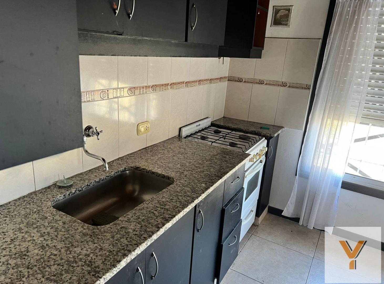 Foto de Departamento en Alquiler - 1 Dormitorio 1 Baño - Mar Del Plata - Cerca, imagen 2