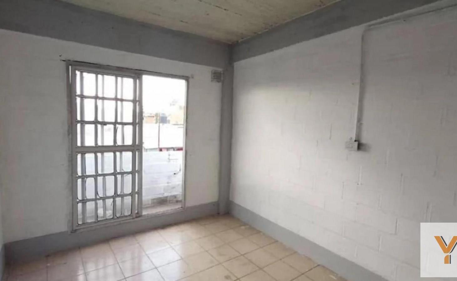 Foto de Edificio Comercial en Venta - 3 Dormitorios 2 Baños - 444mts - Esteban, imagen 4