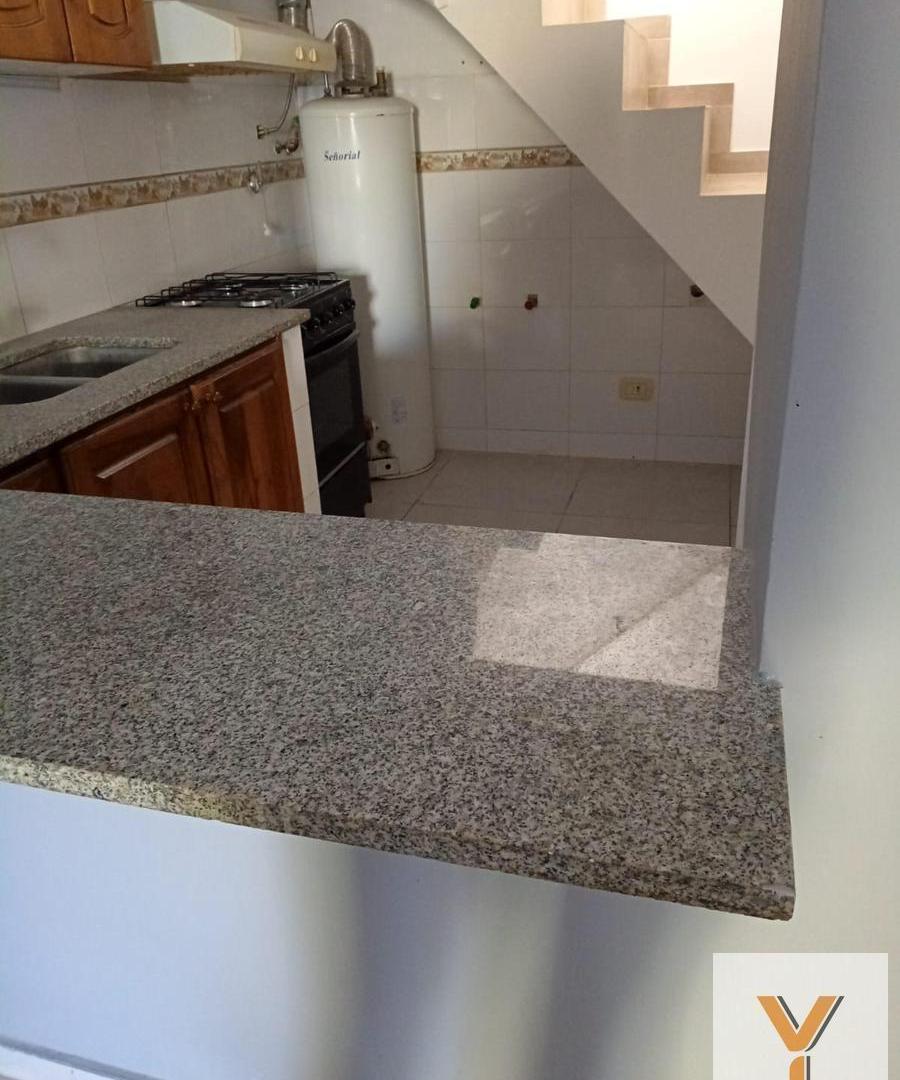 Foto de PH en Venta - 2 Dormitorios 1 Baño - 120mts - La Plata, imagen 1