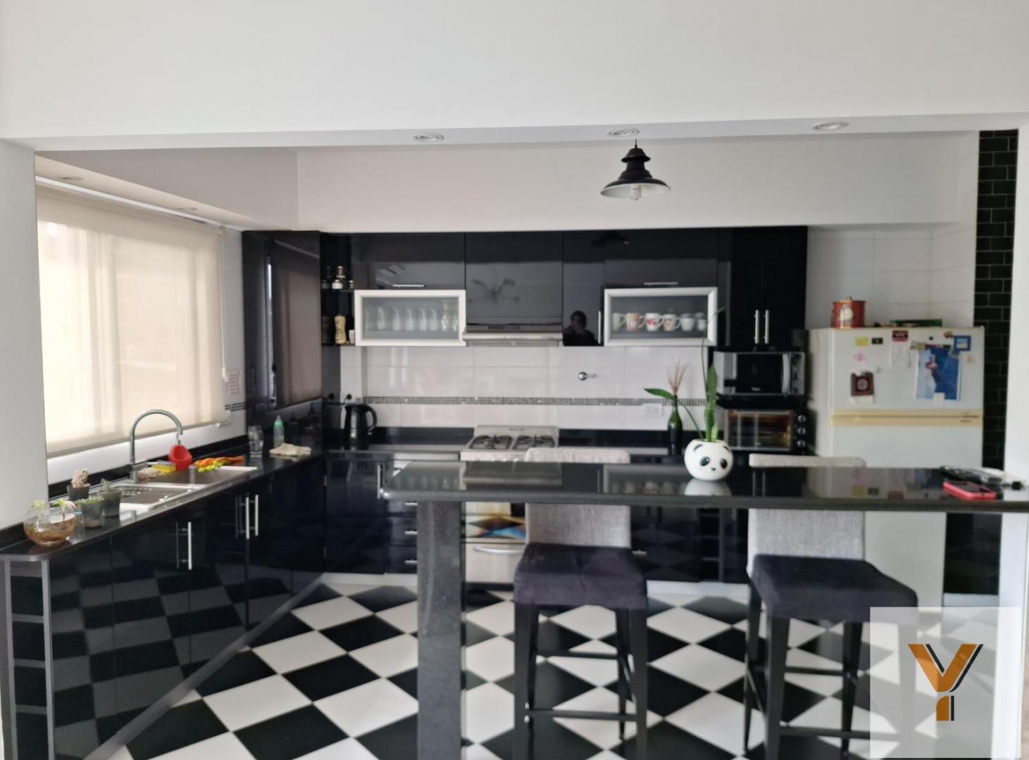 Foto de Departamento en Venta - 2 Dormitorios 1 Baño - 73mts - Barracas, imagen 4