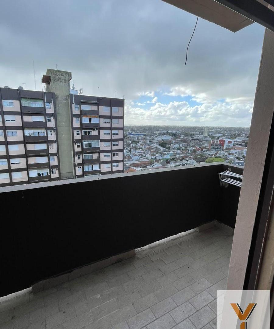Foto de Departamento en Alquiler - 3 Dormitorios 2 Baños - 90mts - Mar Del Plata, imagen 3