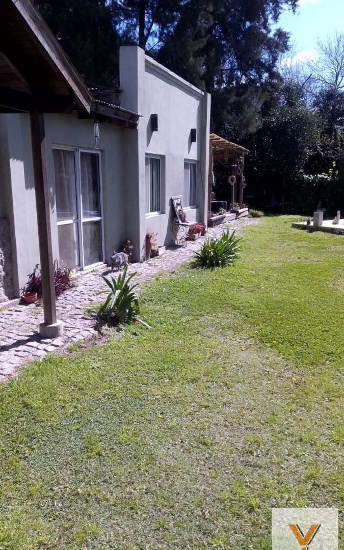 Foto de Casa en Venta - 4 Dormitorios 2 Baños - 195mts - La Plata, imagen 2