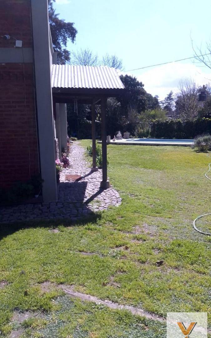 Foto de Casa en Venta - 4 Dormitorios 2 Baños - 195mts - La Plata, imagen 1