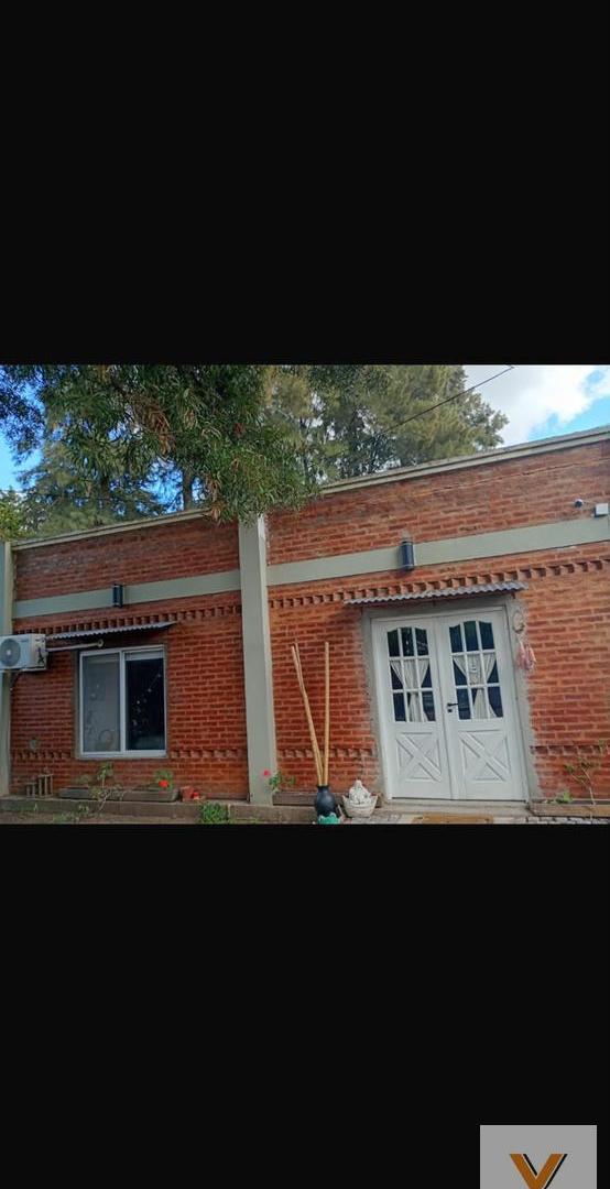 Foto de Casa en Venta - 4 Dormitorios 2 Baños - 195mts - La Plata, imagen 3