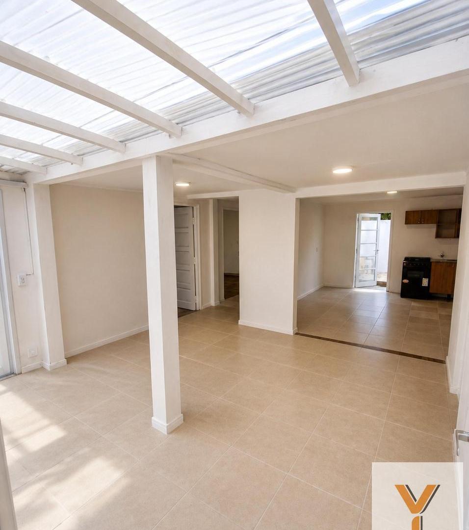 Foto de PH en Venta - 3 Dormitorios 1 Baño - 100mts - Mar Del Plata, imagen 3