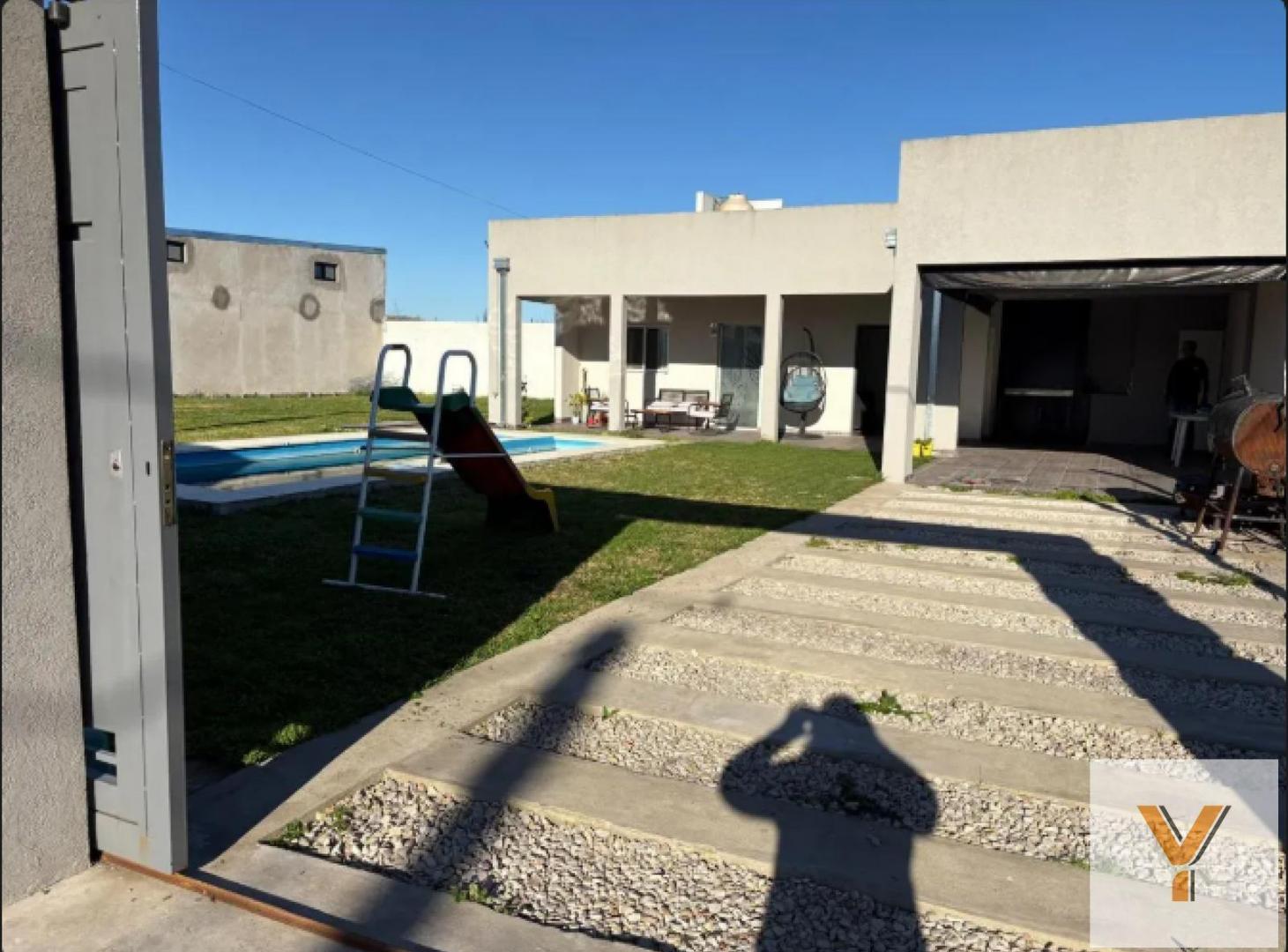 Foto de Casa en Venta - 2 Dormitorios 3 Baños - 600mts - La Plata, imagen 1
