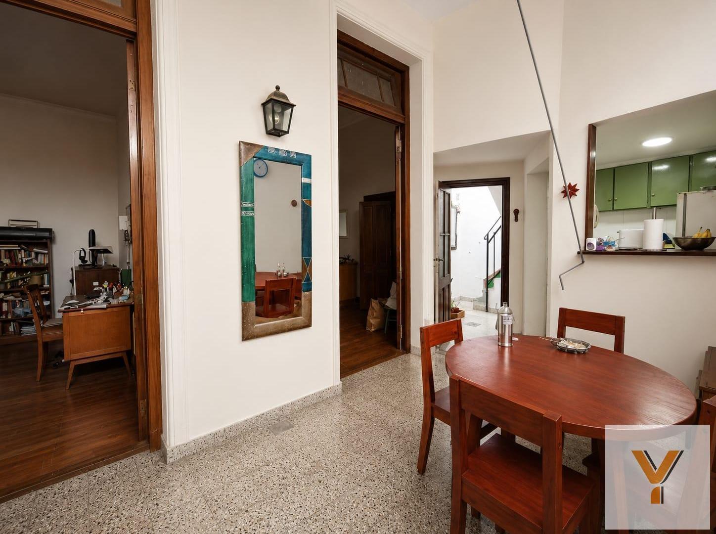 Foto de PH en Venta - 3 Dormitorios 2 Baños - 112mts - Caballito, imagen 2