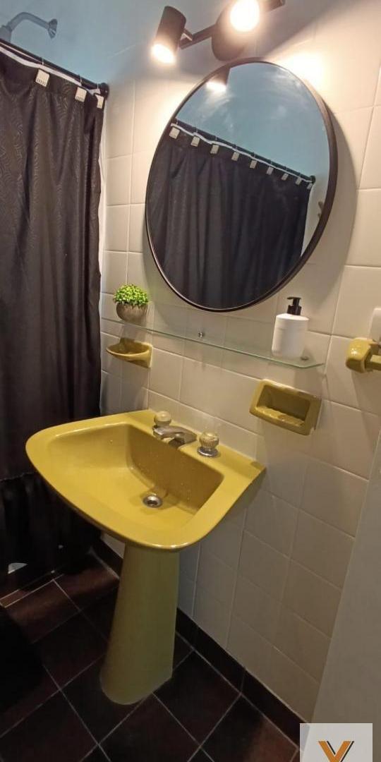 Foto de Departamento en Venta - 2 Dormitorios 1 Baño - 142mts - Mar Del Plata, imagen 3