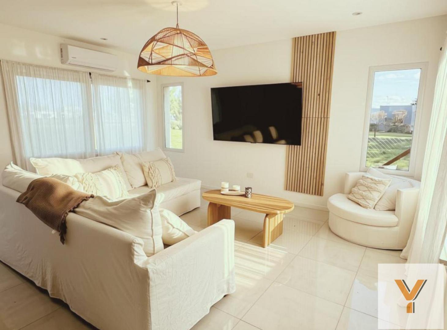 Foto de Casa en Venta - 3 Dormitorios 3 Baños - 1000mts - Coronel Brandsen, imagen 5