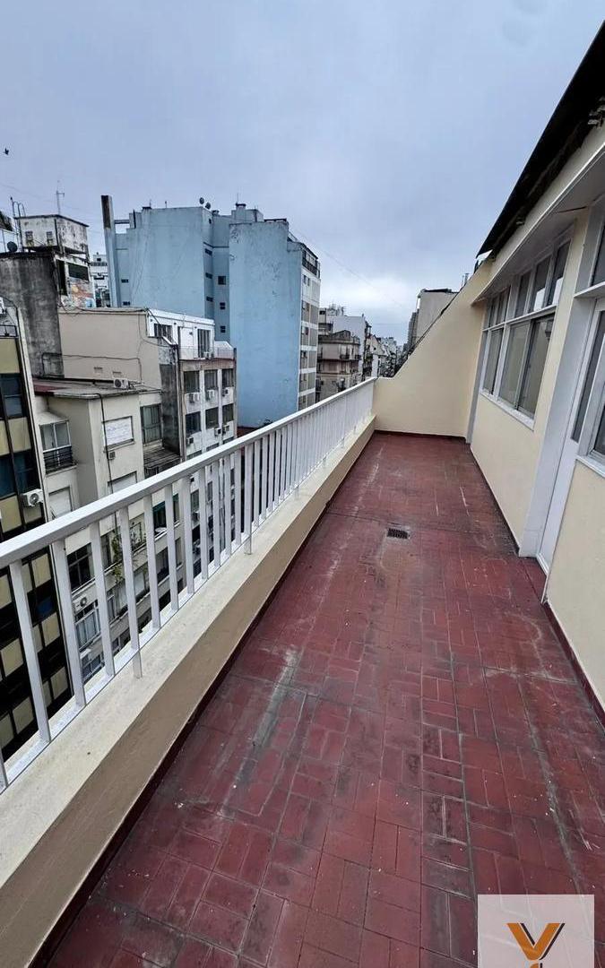 Foto de Departamento en Venta - 4 Dormitorios 2 Baños - 180mts - Recoleta, imagen 2