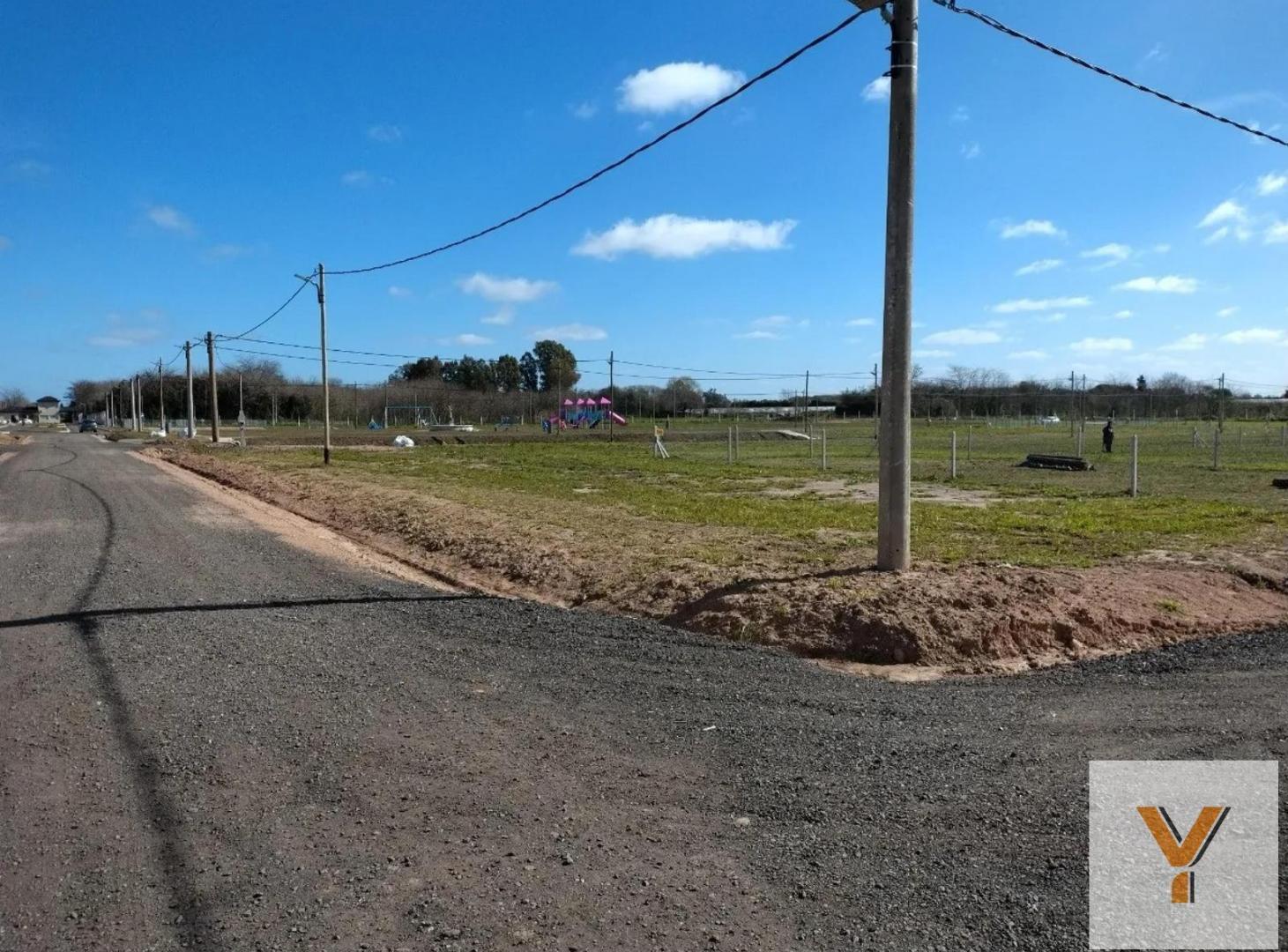 Foto de Terreno en Venta - - 303mts - La Plata, imagen 4