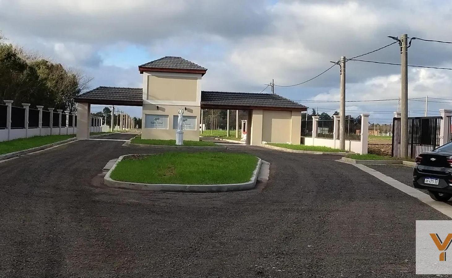 Foto de Terreno en Venta - - 303mts - La Plata, imagen 5