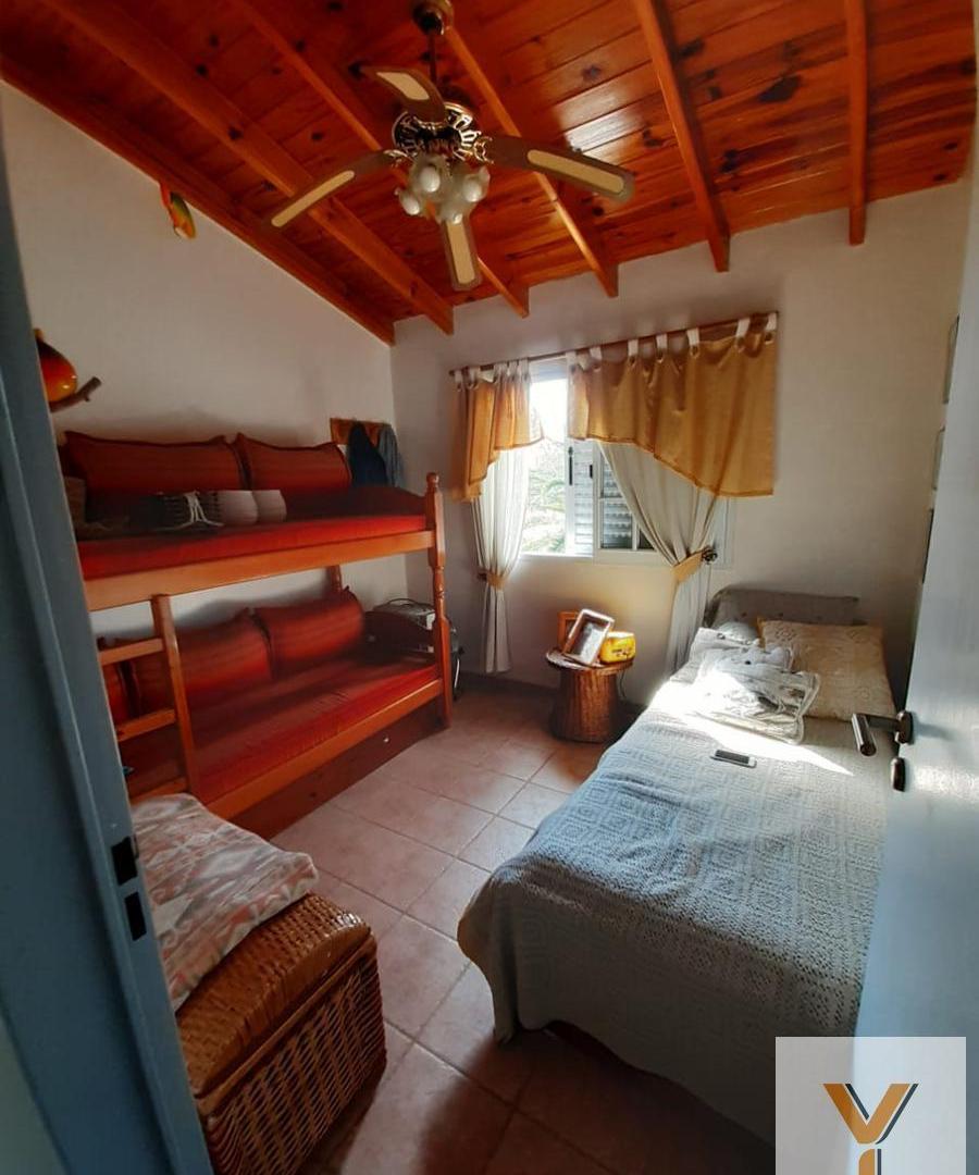 Foto de Casa en venta - 4 Dormitorios 2 Baños - 2.483Mts2 - Astillero Parodi, imagen 2