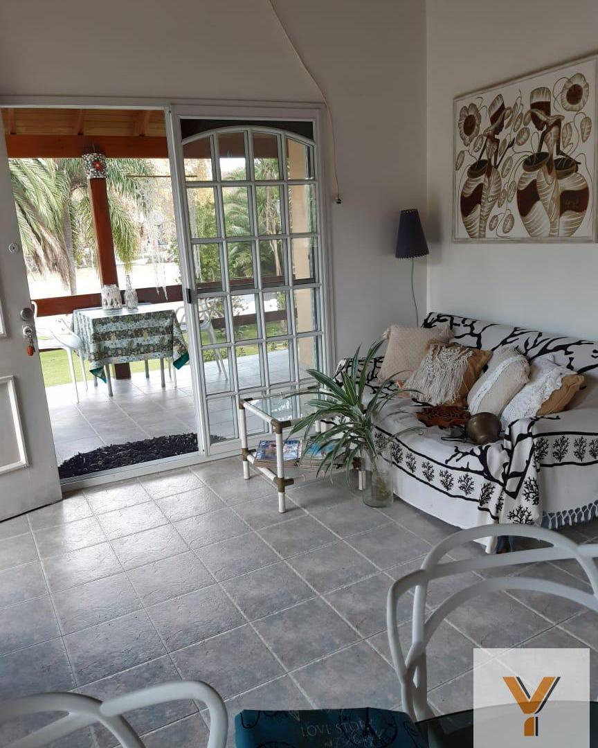 Foto de Casa en venta - 4 Dormitorios 2 Baños - 2.483Mts2 - Astillero Parodi, imagen 3