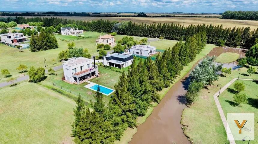 Foto de Terreno en venta - 1.000mts2 - Haras del Sur II, imagen 5