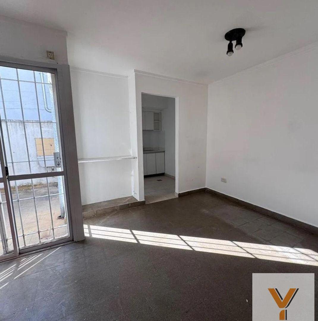 Foto de PH en Venta - 2 Dormitorios 1 Baño - 60mts - La Plata, imagen 5