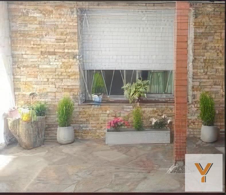 Foto de Casa en venta - 3 Dormitorios 1 Baño - Cochera - 330mts2 - Zárate, imagen 4