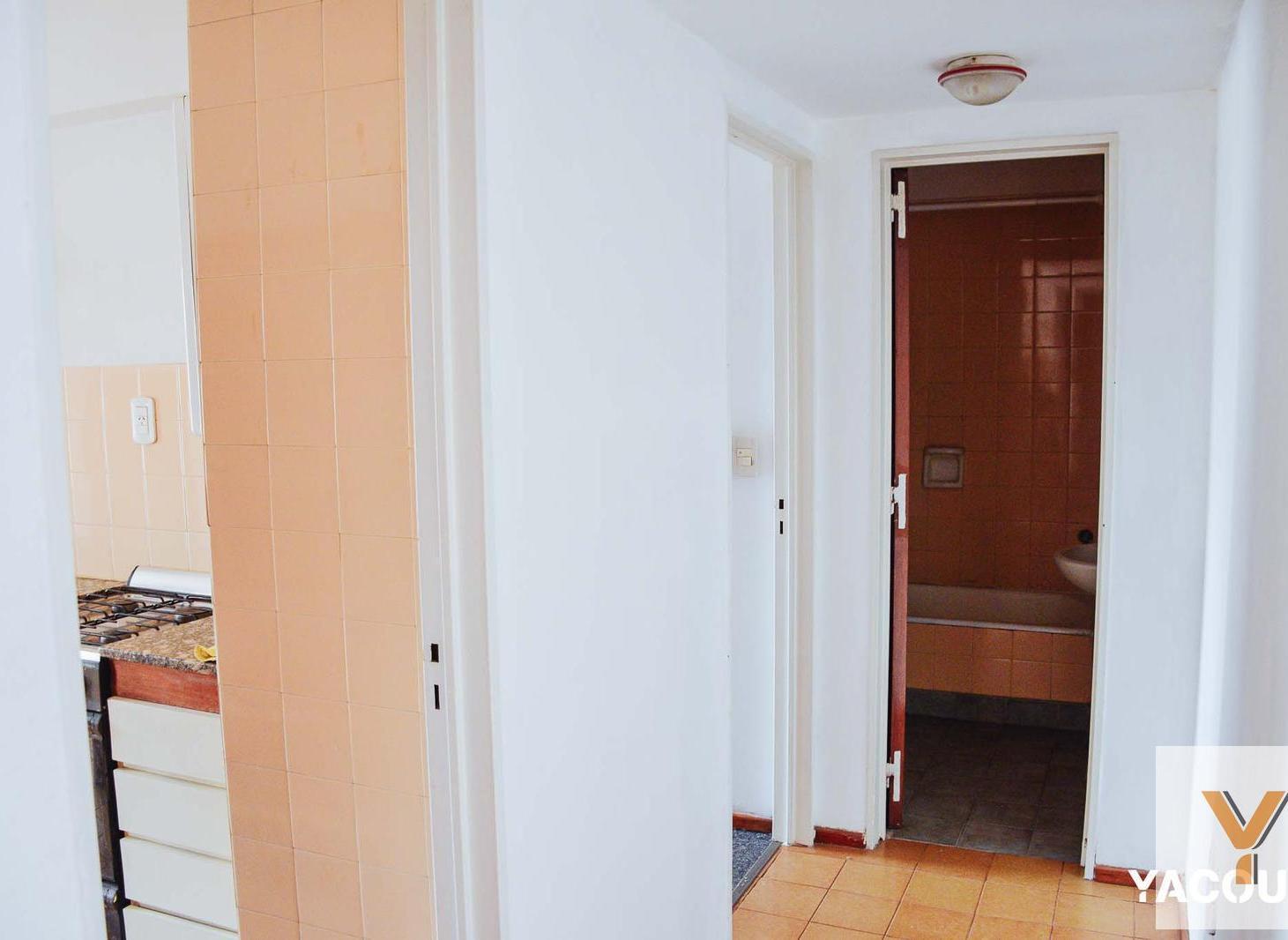 Foto de Departamento en venta - 1 dormitorio 1 baño - 60mts2 - La Plata, imagen 3