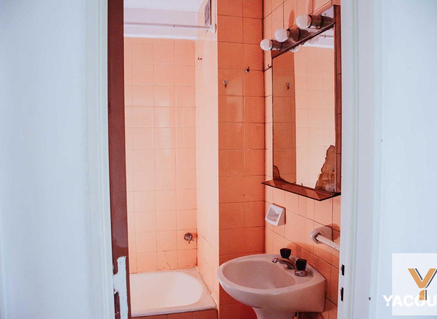 Foto de Departamento en venta - 1 dormitorio 1 baño - 60mts2 - La Plata, imagen 2