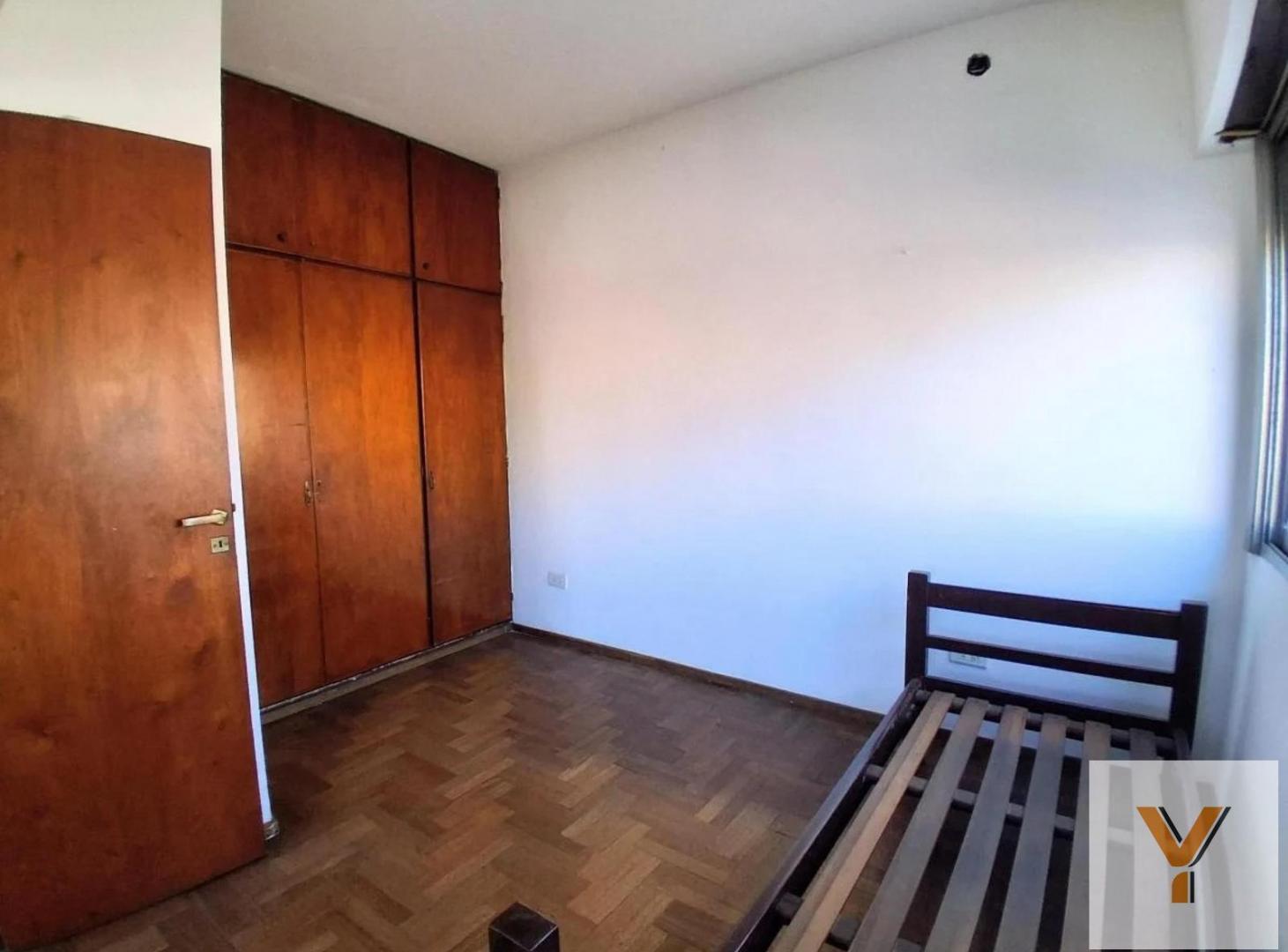 Foto de Casa en venta - 3 Dormitorios 1 Baño - Locales - Quilmes, imagen 4