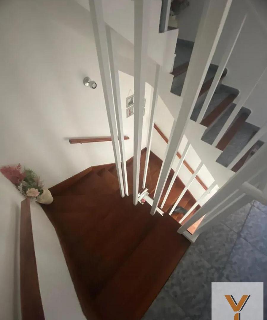 Foto de Casa en Venta - 4 Dormitorios 2 Baños - 210mts - Vicente López, imagen 2