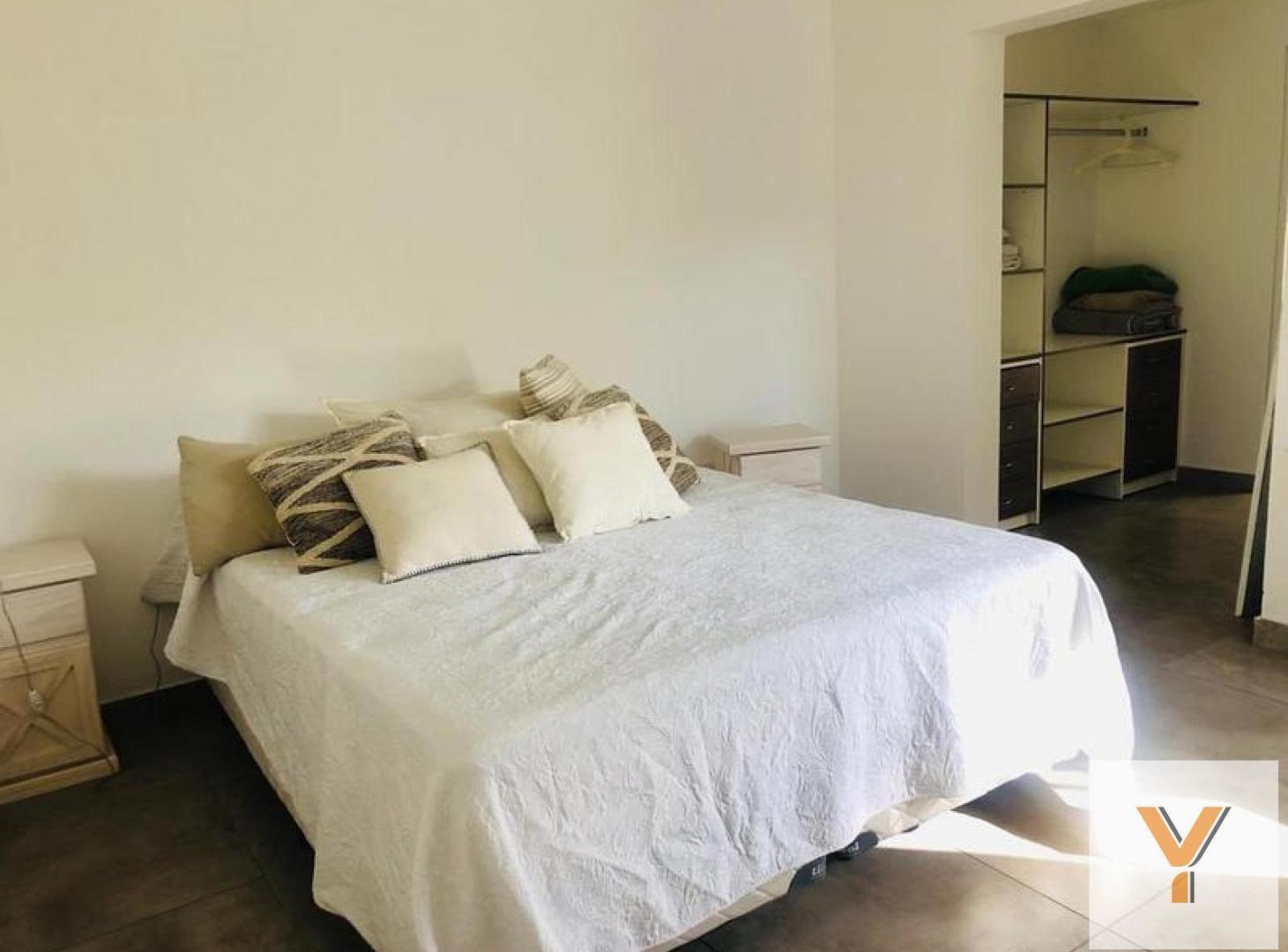 Foto de Casa en Venta - 4 Dormitorios 4 Baños - 1000mts - Costa Esmeralda, imagen 5