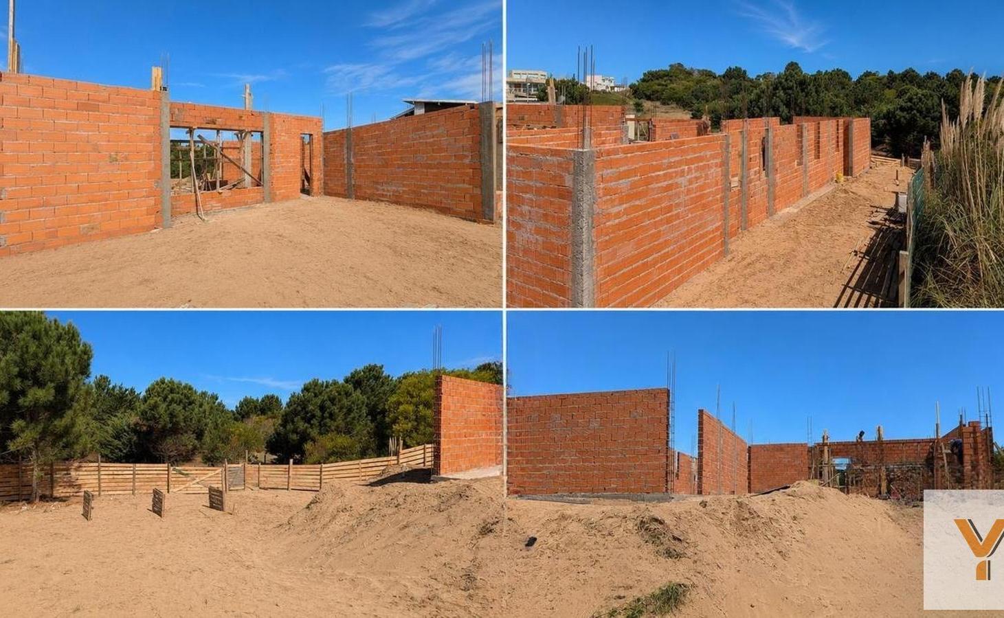 Foto de Casa en Venta - 4 Dormitorios 3 Baños - 1000mts - Costa Esmeralda, imagen 2