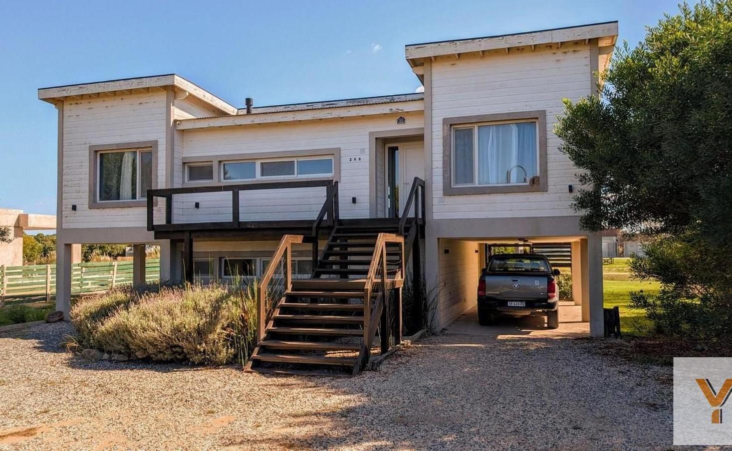 Foto de Casa en Venta - 5 Dormitorios 4 Baños - 1000mts - Costa Esmeralda, imagen 4
