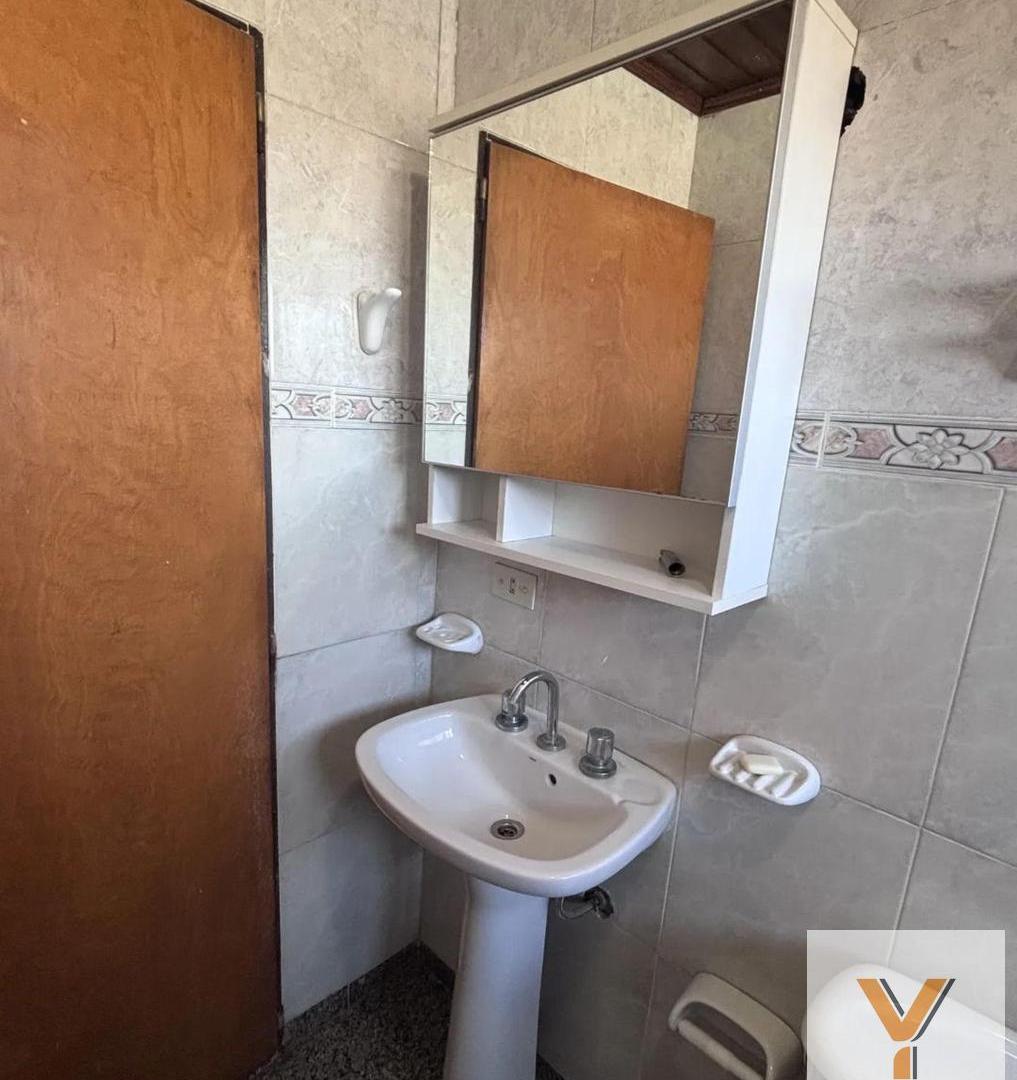 Foto de Casa en Alquiler - 1 Dormitorio 1 Baño - 60mts - Berisso, imagen 1
