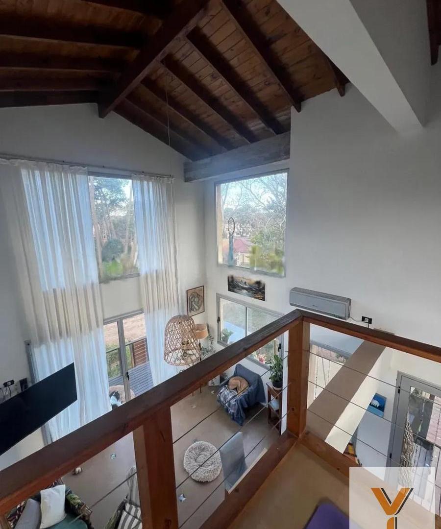 Foto de Casa en Venta - 3 Dormitorios 2 Baños - 420mts - Villa Gesell, imagen 1