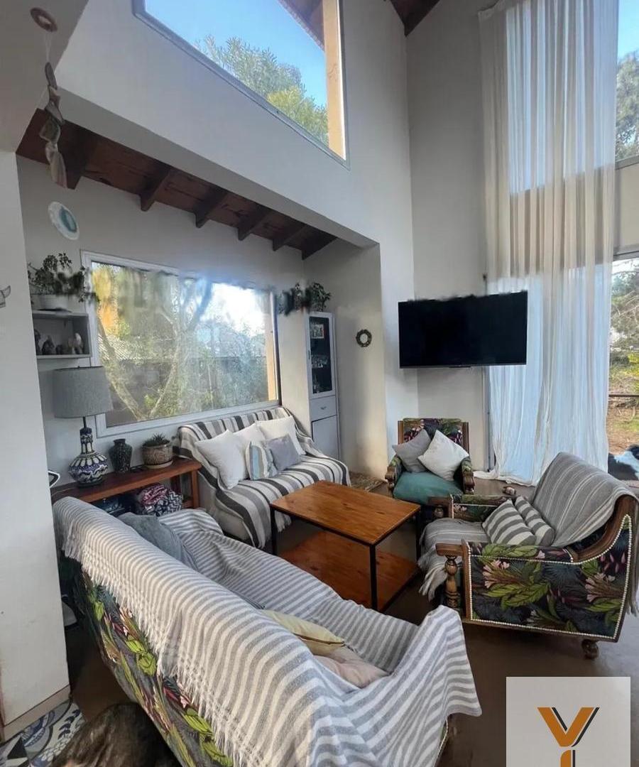 Foto de Casa en Venta - 3 Dormitorios 2 Baños - 420mts - Villa Gesell, imagen 3
