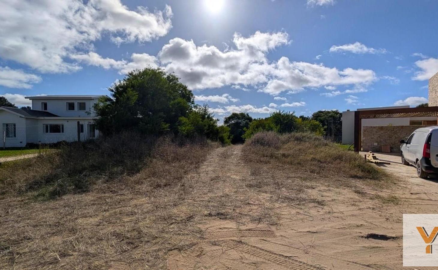 Foto de Terreno en Venta - - 1085mts - Costa Esmeralda, imagen 1