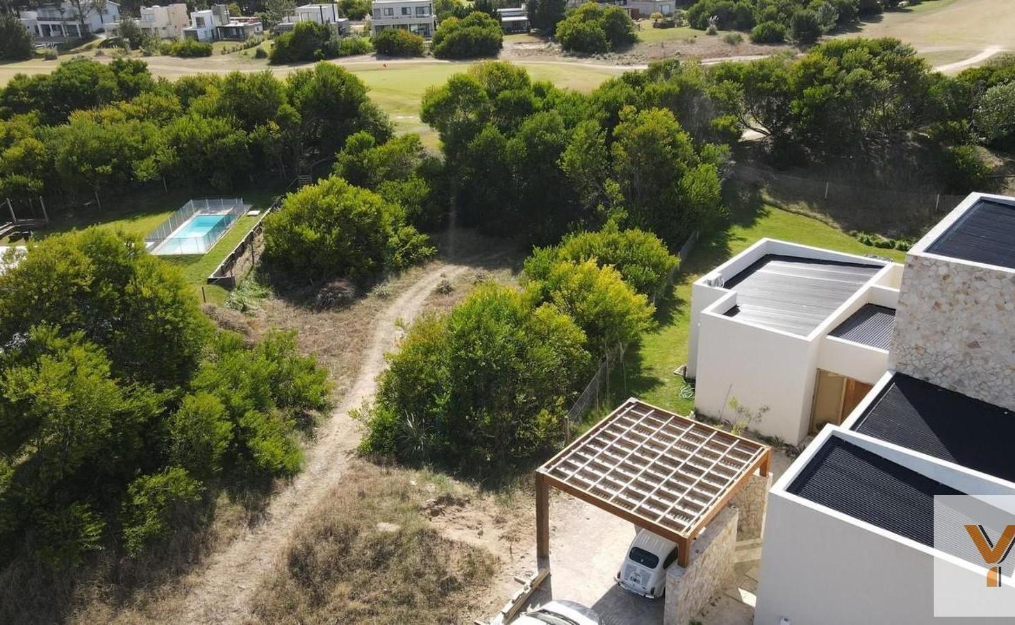 Foto de Terreno en Venta - - 1085mts - Costa Esmeralda, imagen 2