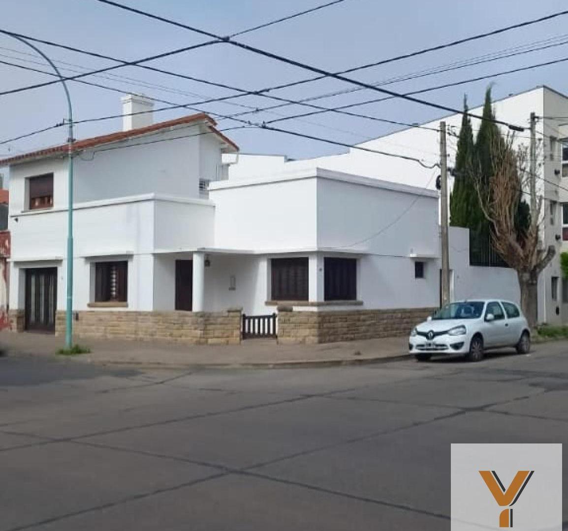 Foto de Casa en Venta - 3 Hambientes - 2 Baños - Mar Del Plata - Don Bosco, imagen 1