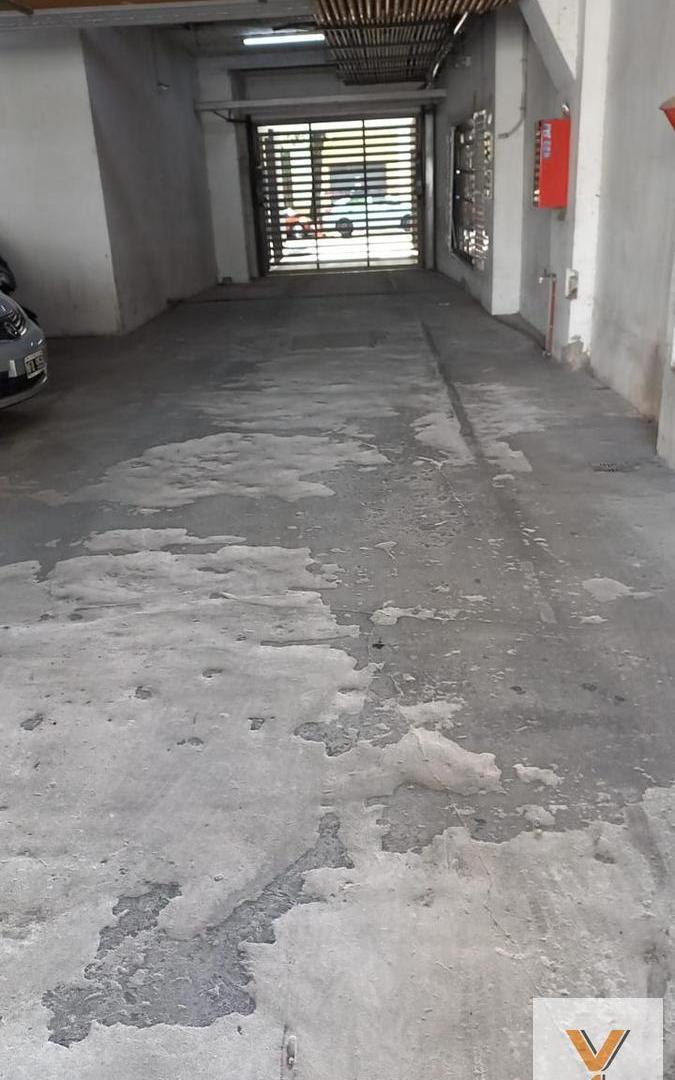 Foto de Cochera en Venta - - 15.4mts - Flores, imagen 1