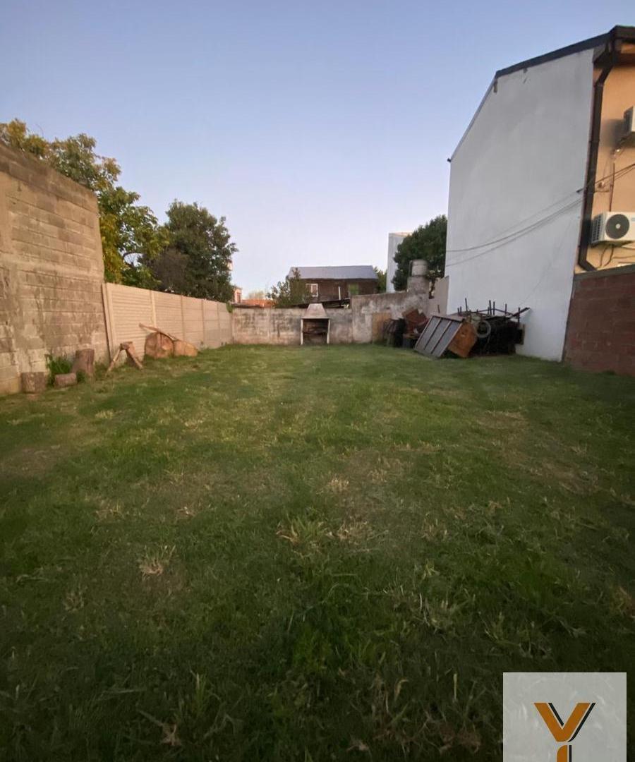 Foto de Terreno en venta - 200Mts2 - Los Hornos, imagen 1