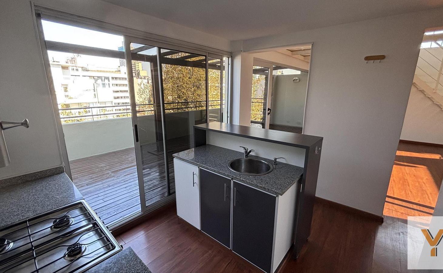 Foto de PH en Alquiler - 1 Dormitorio 1 Baño - 75mts - Colegiales, imagen 4
