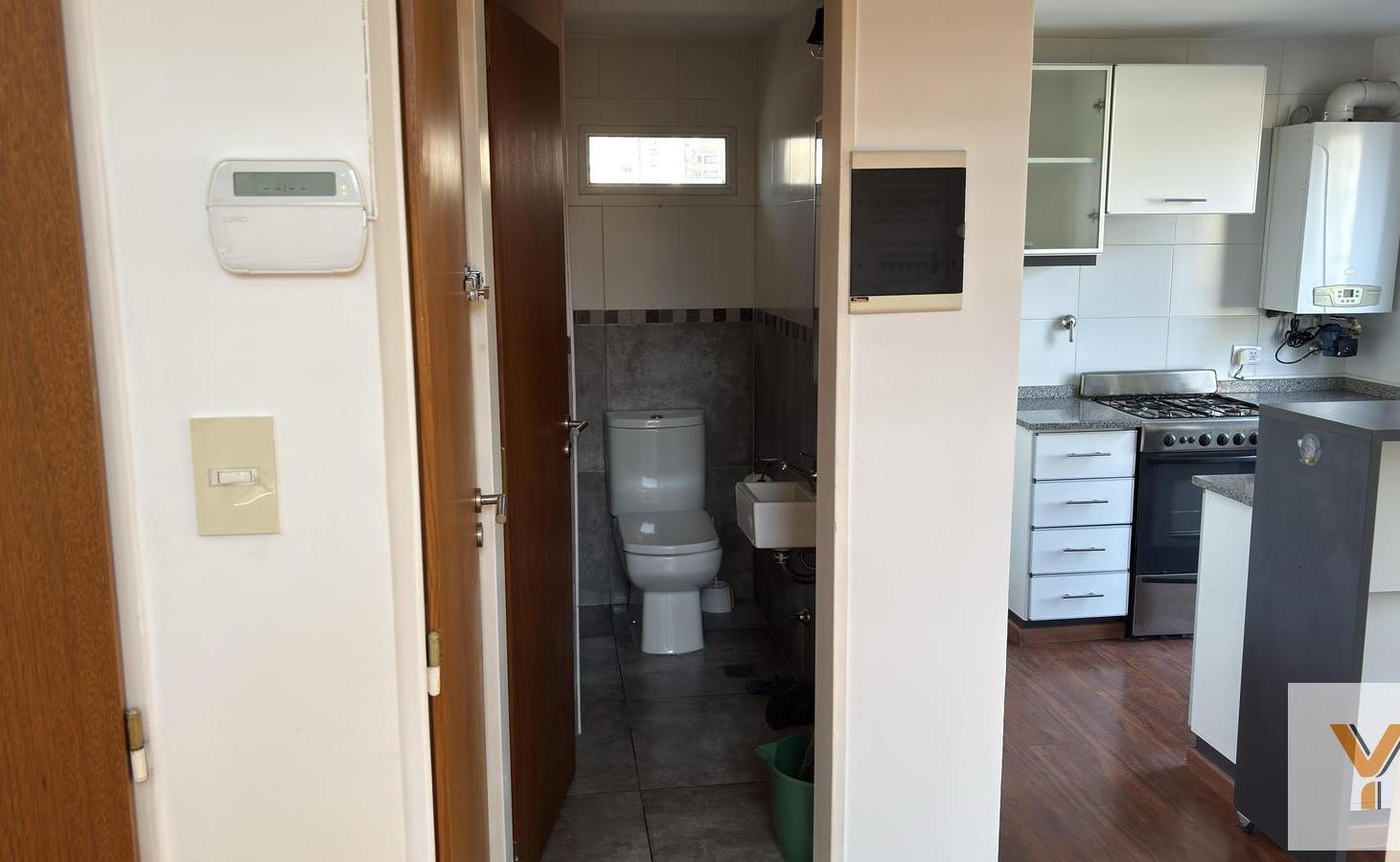 Foto de PH en Alquiler - 1 Dormitorio 1 Baño - 75mts - Colegiales, imagen 5