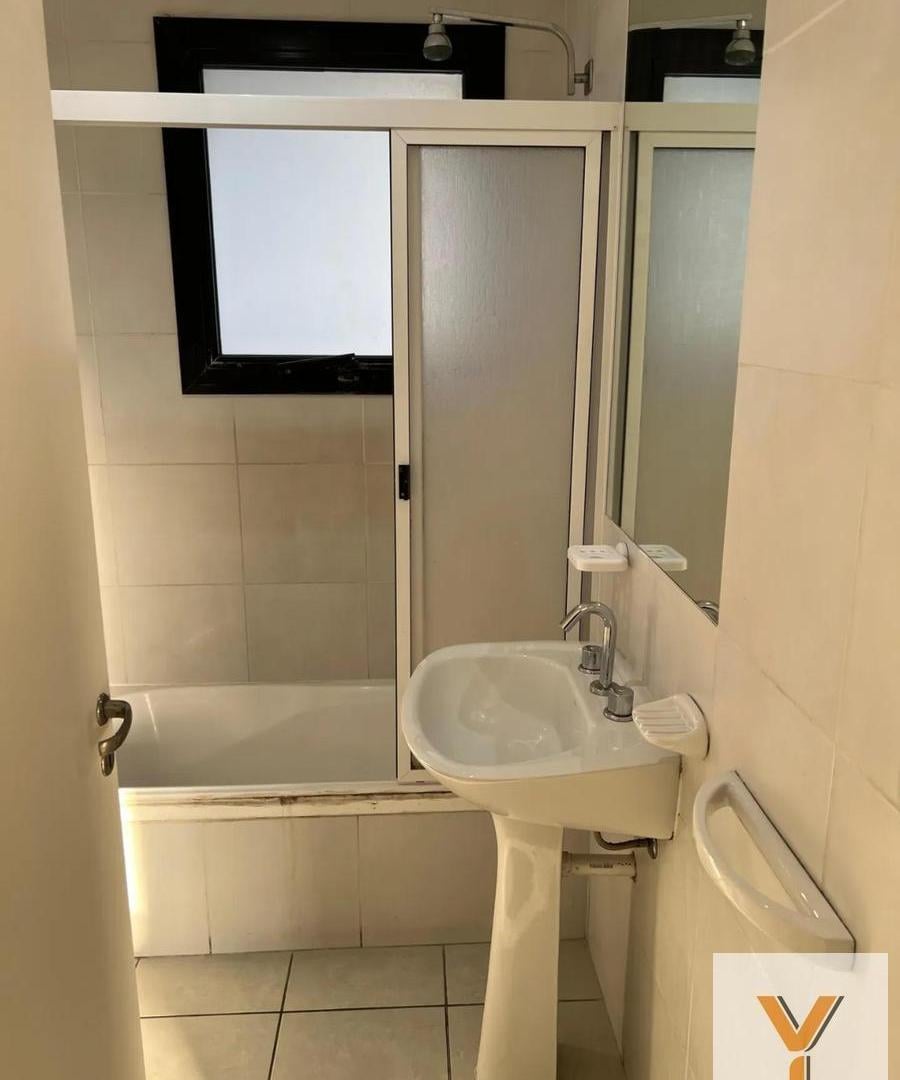 Foto de Departamento en Venta - 2 Dormitorios 2 Baños - 79mts - Villa Lugano, imagen 2