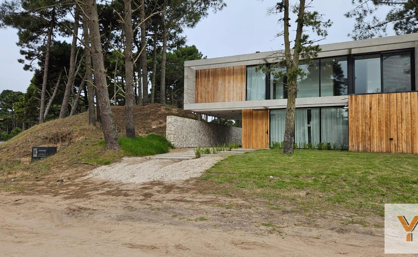 Foto de Terreno en Venta - - 887mts - Pinamar, imagen 3
