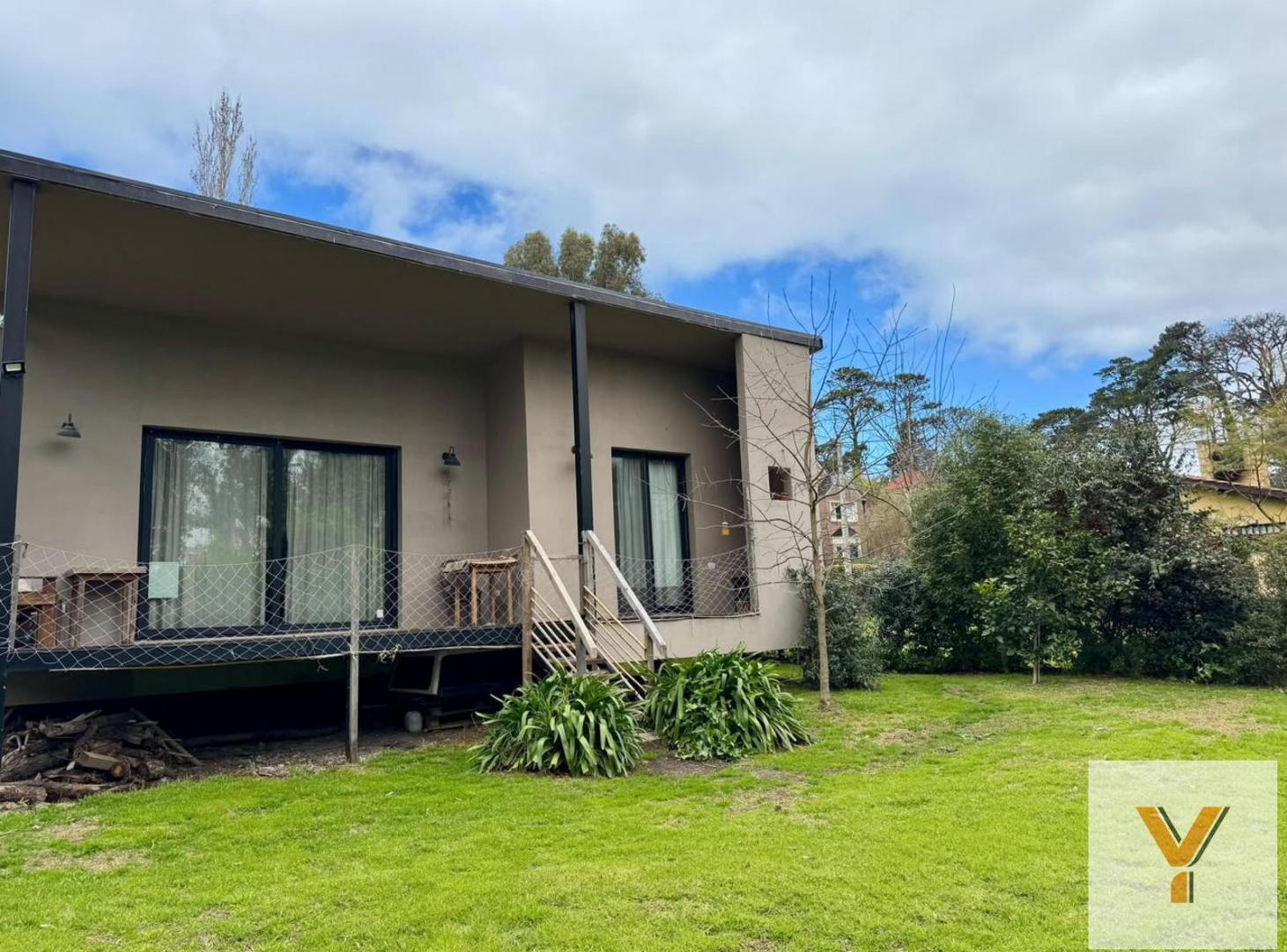 Foto de Casa en Venta - 2 Dormitorios 2 Baños - 800mts - Abasto, imagen 5