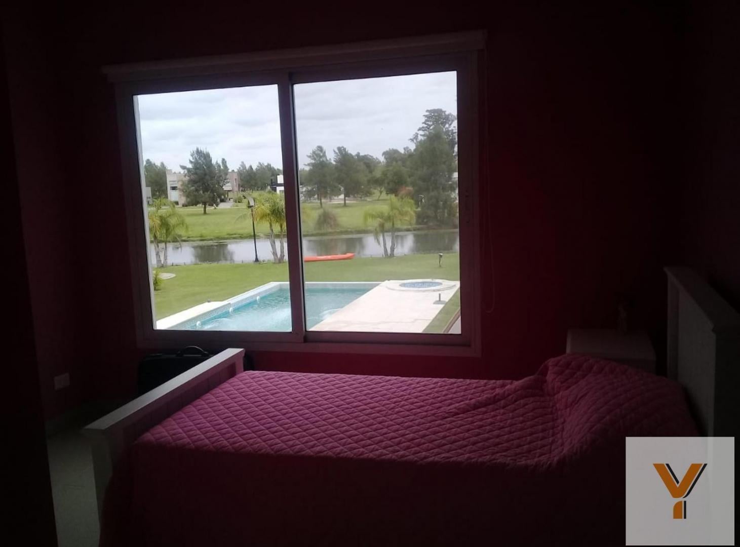 Foto de Casa en Venta - 4 Dormitorios 4 Baños - 2400mts - Coronel Brandsen, imagen 4