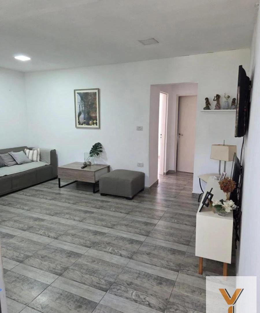 Foto de Departamento en Venta - 5 Dormitorios 4 Baños - 457mts - La Plata, imagen 2