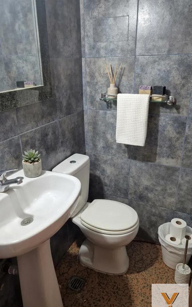 Foto de Departamento en Venta - 3 Dormitorios 3 Baños - 110mts - Flores, imagen 2