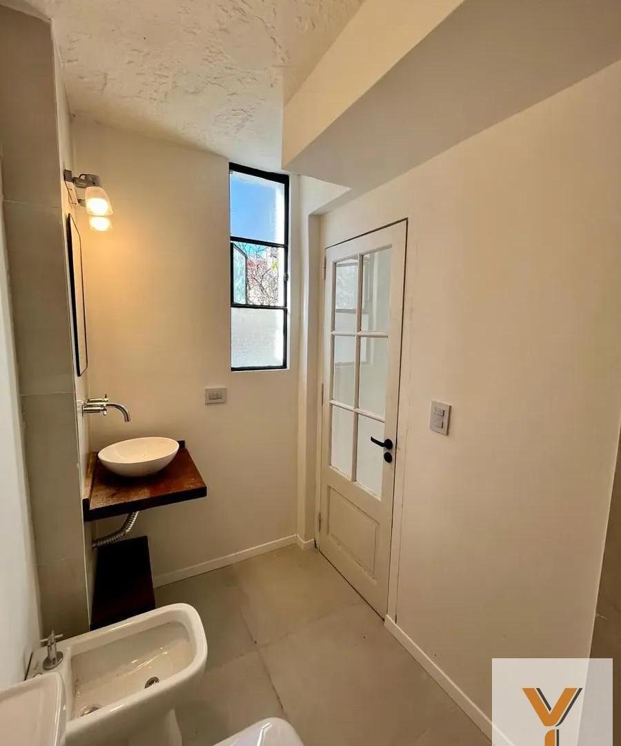 Foto de PH en Alquiler - 1 Dormitorio 1 Baño - 52mts - San Telmo, imagen 1