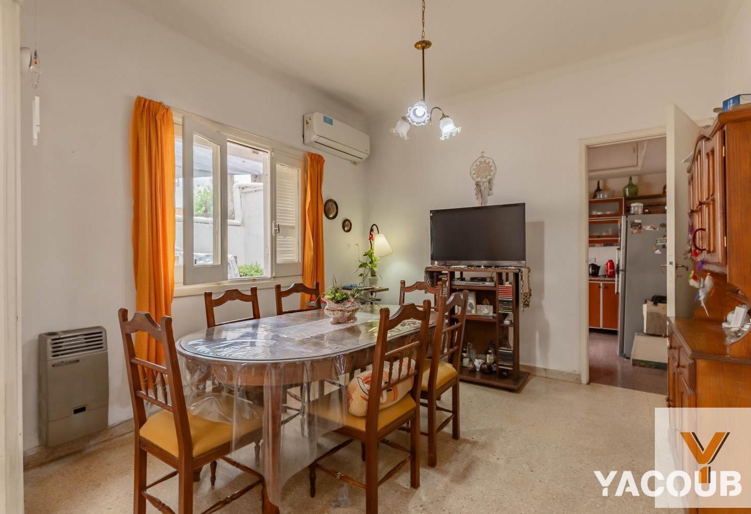 Foto de PH en venta - 2 Dormitorios 1 Baño - 123,55Mts2 - La Plata [APTO, imagen 2