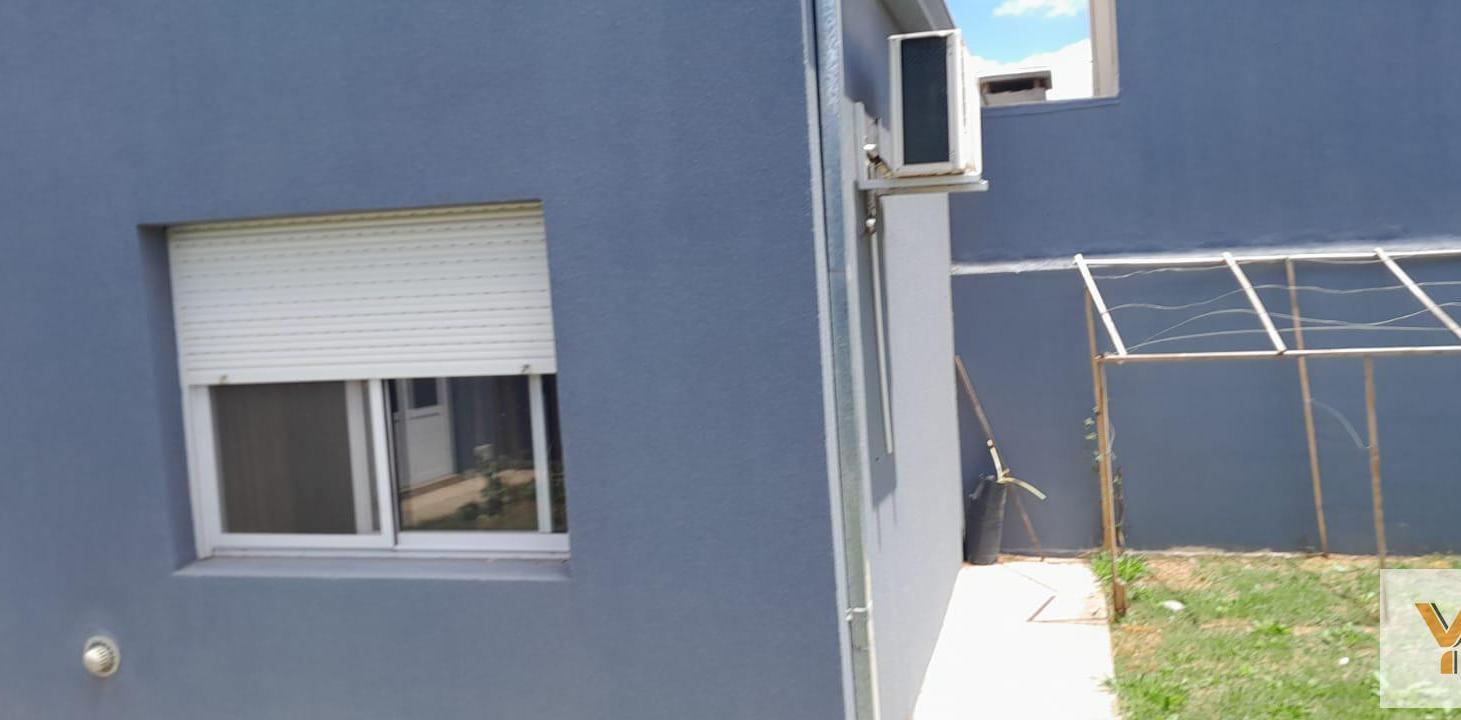 Foto de Casa en venta - 2 Dormitorios 1 Baño - Cochera - 380Mts2 - Chivilcoy, imagen 5