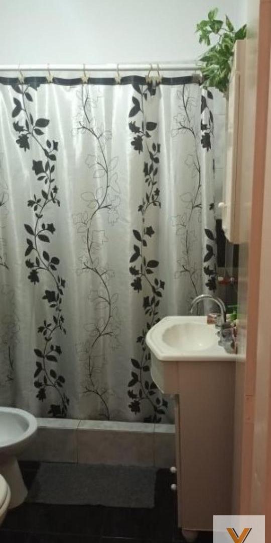 Foto de PH en venta - 2 Dormitorios 2 Baños - Wilde, imagen 5