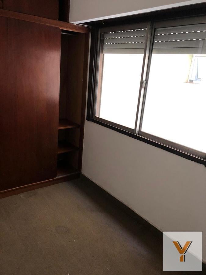 Foto de Departamento en venta - 2 dormitorios 1 baño - 60mts2 - La Plata, imagen 2